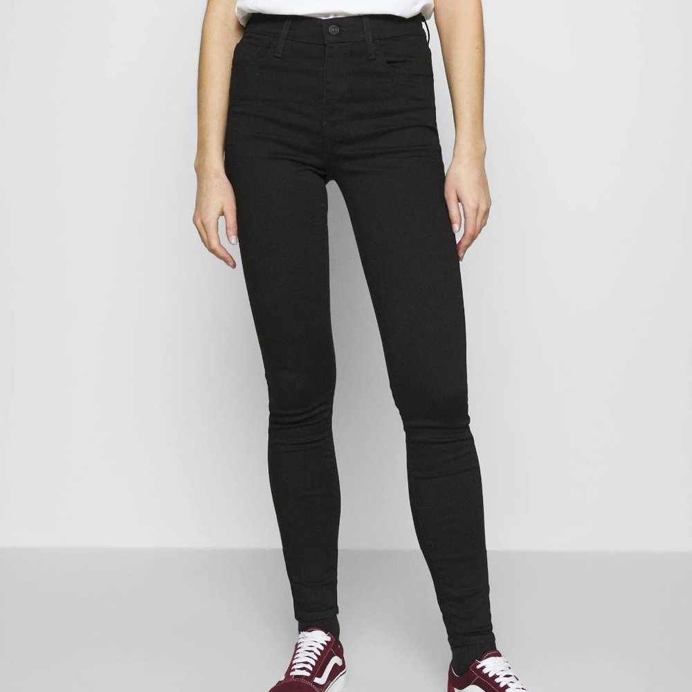 Levi's 720 Super Skinny Jeans